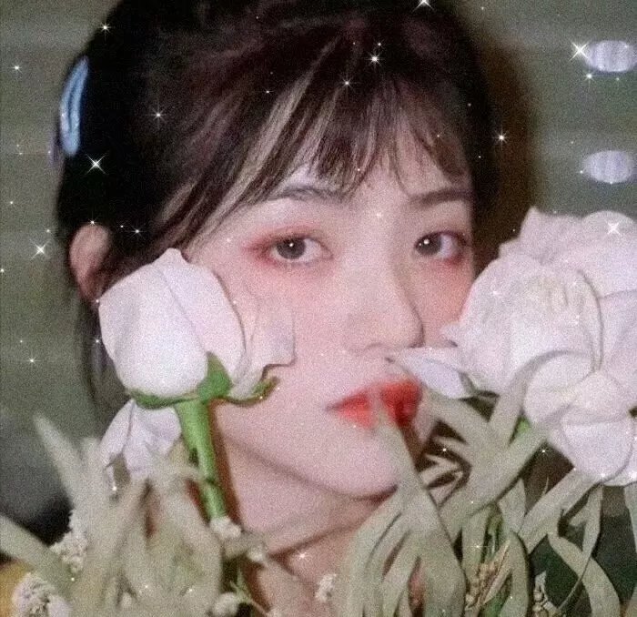 水中的女人